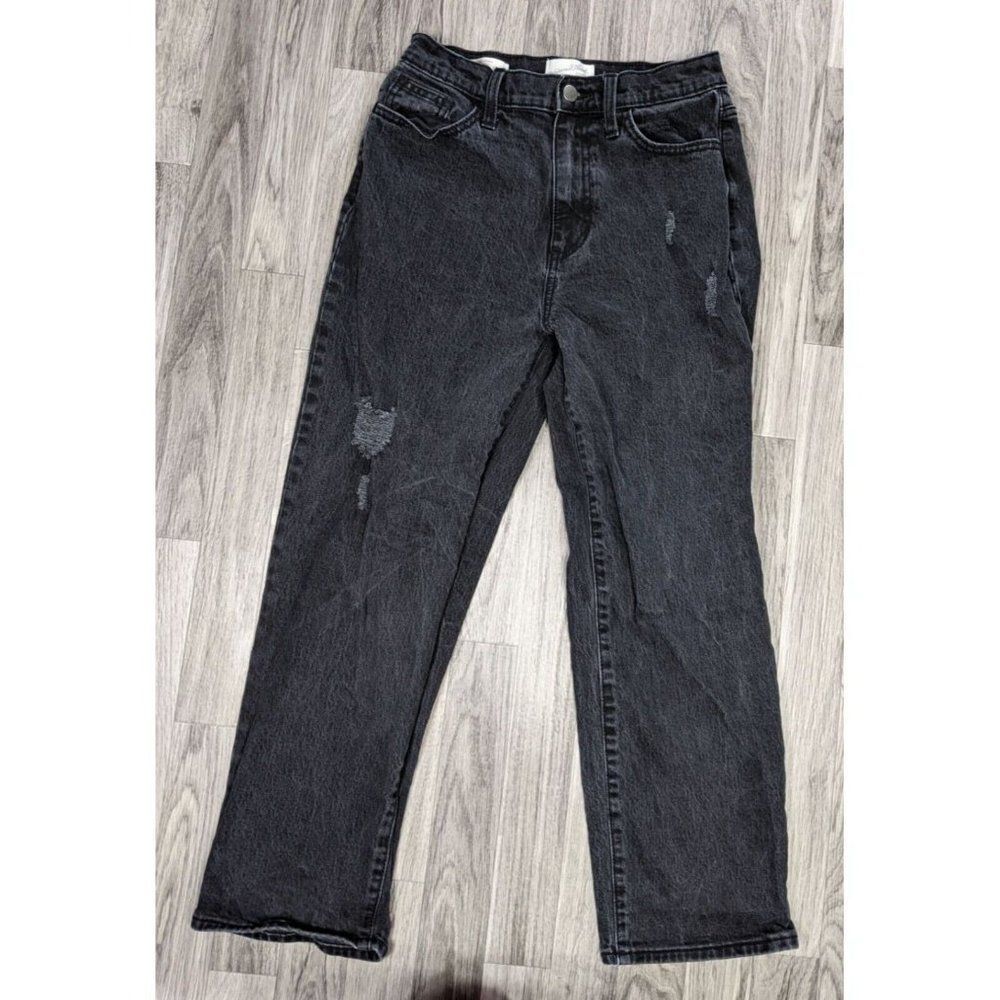 Universal Thread Size 4/27 Vintage Straight Distressed Black Denim Jeans